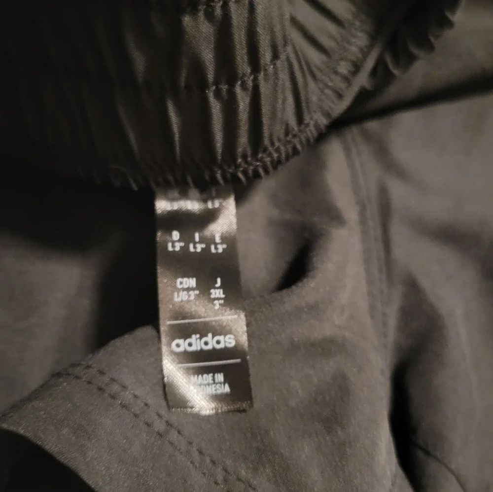 adidas Women's Pacer Training 3-Stripes Woven High-Rise 3" Shorts - Picture 4 of 10